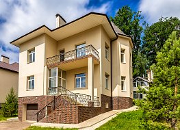 Частный дом Белый цвет VEKA SOFTLINE 70